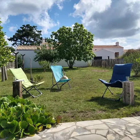 Hébergement de vacances Maison Confortable Avec Jardin, Proche Plages Et Centre, 6 Couchages, Noirmoutier-en-l'île - Fr-1-224b-172 Noirmoutier-en-l'Île
