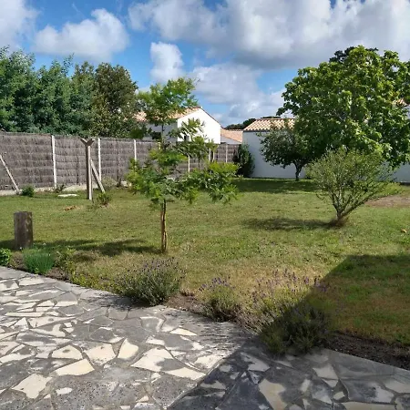 Maison Confortable Avec Jardin, Proche Plages Et Centre, 6 Couchages, Noirmoutier-en-l'île - Fr-1-224b-172 *