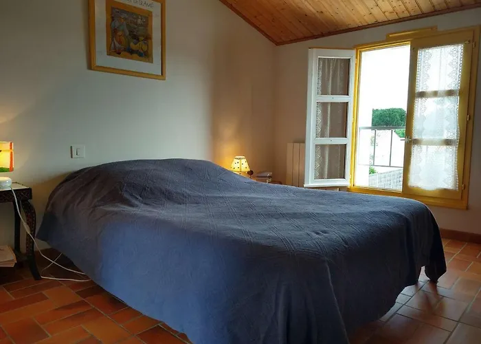 Maison Confortable Avec Jardin, Proche Plages Et Centre, 6 Couchages, - Fr-1-224b-172 *