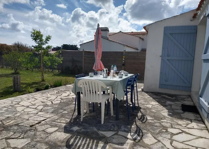 Holiday home Maison Confortable Avec Jardin, Proche Plages Et Centre, 6 Couchages, - Fr-1-224b-172 *