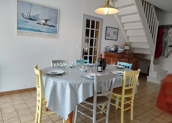 Holiday home Maison Confortable Avec Jardin, Proche Plages Et Centre, 6 Couchages, - Fr-1-224b-172